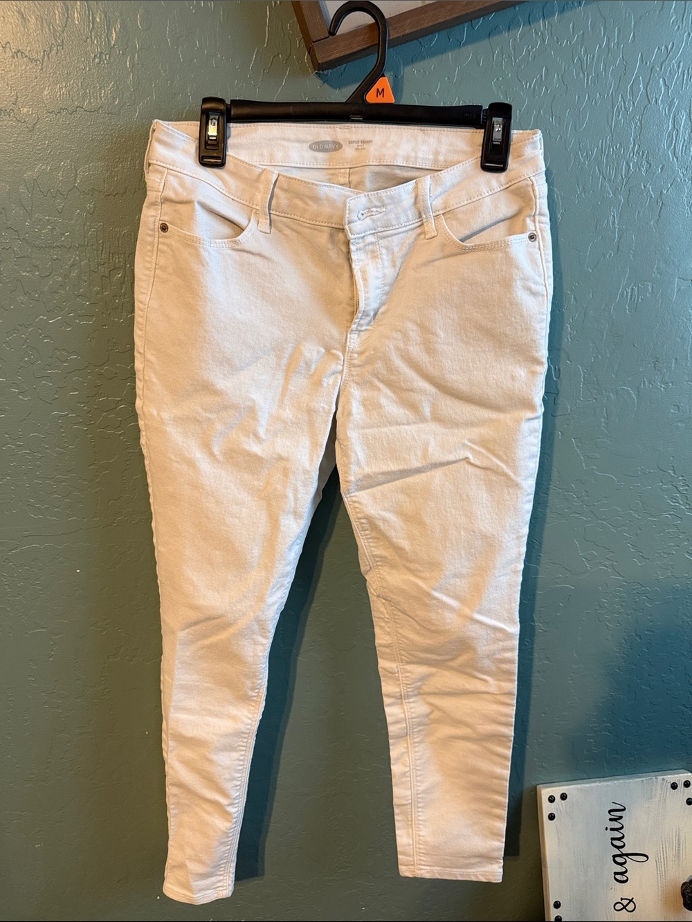 Old Navy Women’s White Skinny Jeans - Classic Stretch